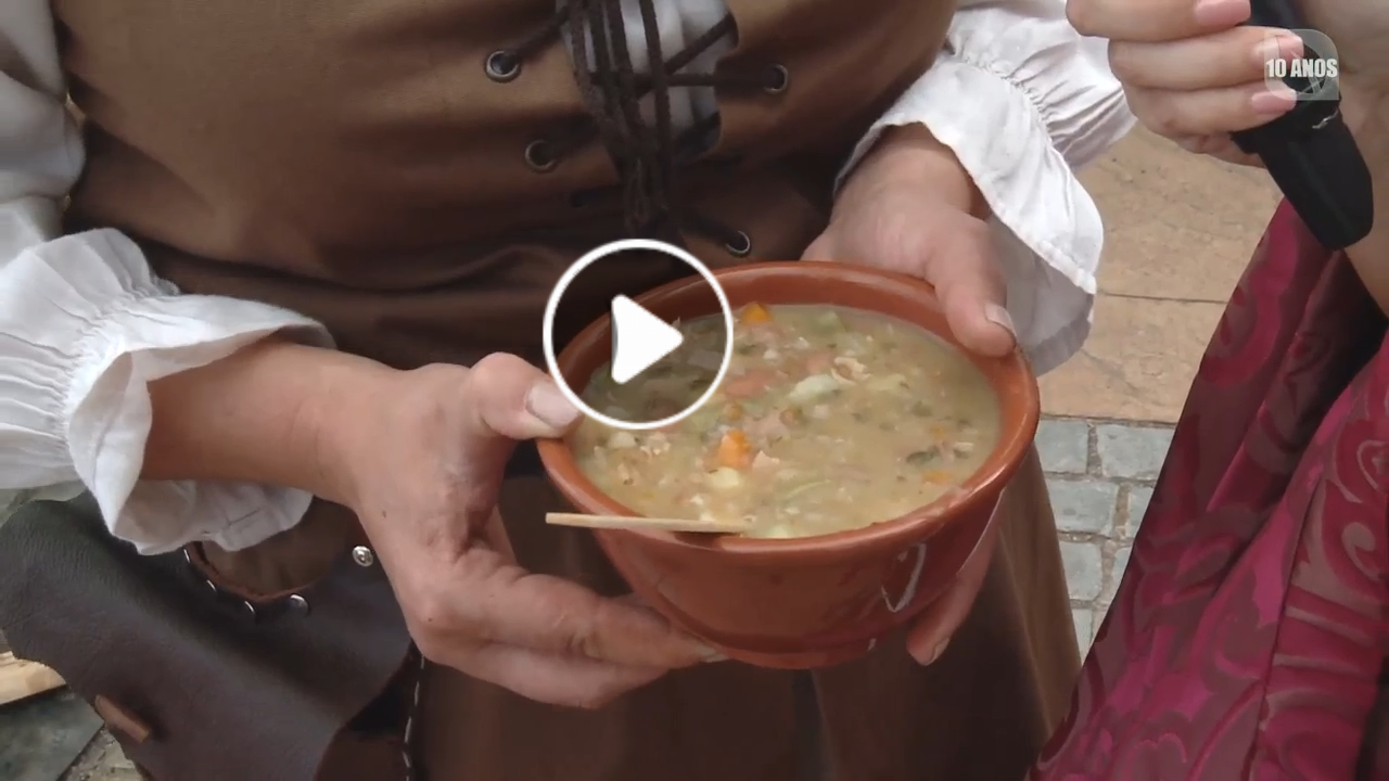 A famosa sopa de trigo da barraca do grupo de folclore de Machico
